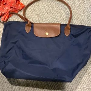 Medium long champ tote navy